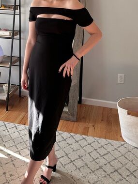 Lulus Off-Shoulder Black Dress